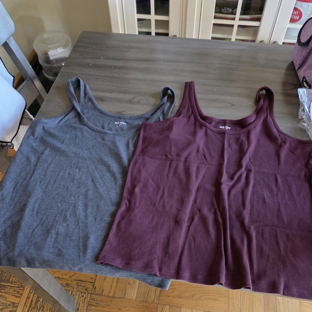 Old Navy 2 New Ribbed Scoop Neck Tanks